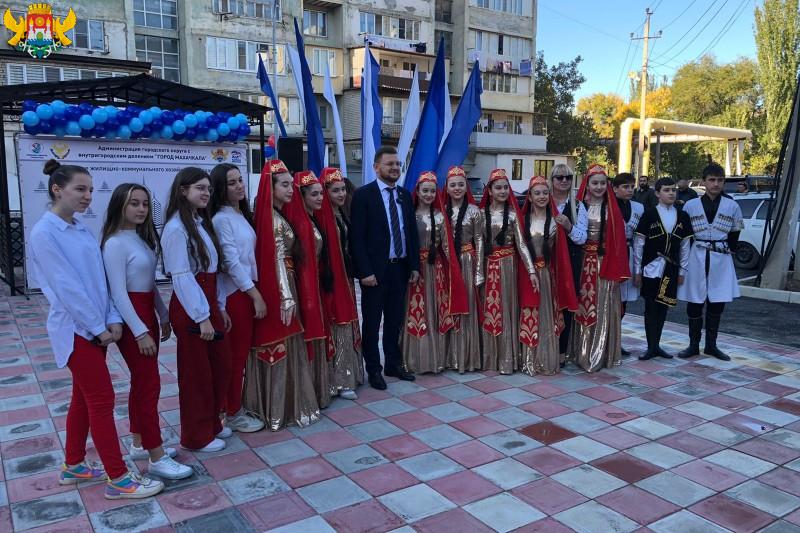 f6877faa c0b8 40f8 80ab 22078ef19615