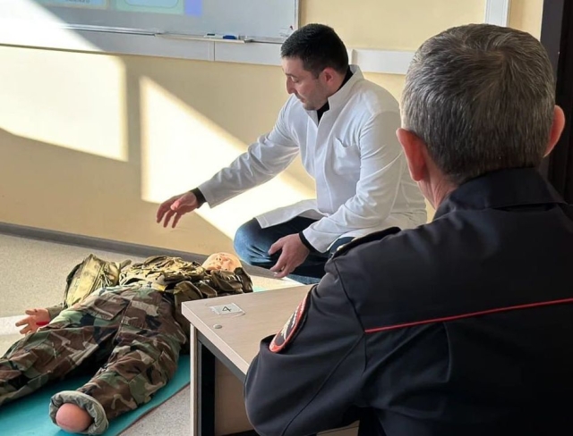 <i>В Ставропольском СКФУ организовали курс тактической медицины для полиции</i>