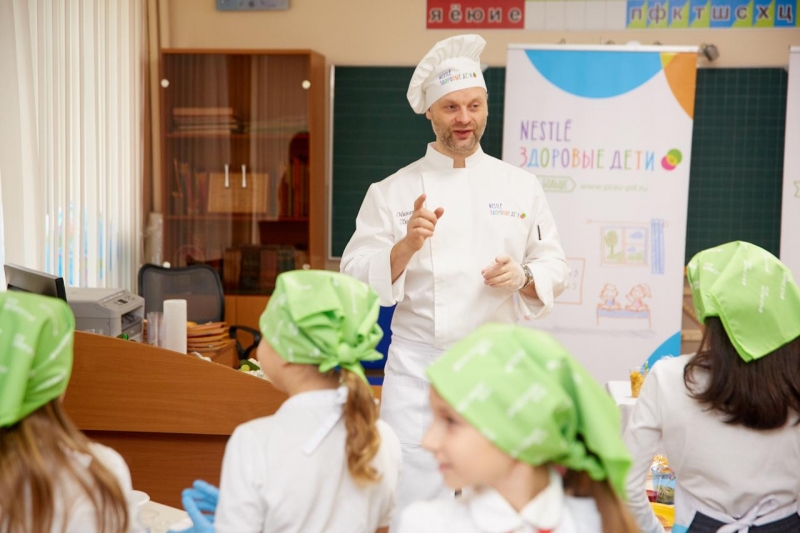 Ребята учатся готовить вкусные и полезные блюда