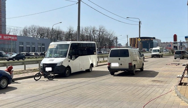 <i>В Ставрополе невнимательный водитель сбил 4-летнего велосипедиста</i>