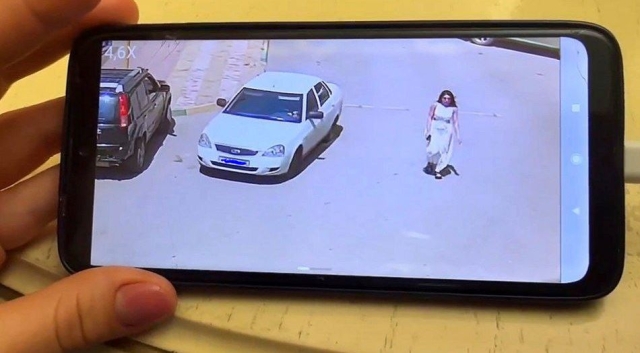 <i>В дагестанском Каспийске мужчина избил девушку из-за просвечивающего платья</i>