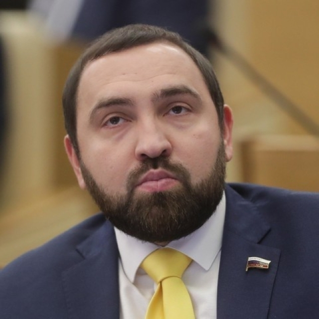 <i>Депутат из Дагестана предложил переименование Украины в Бандерию</i>