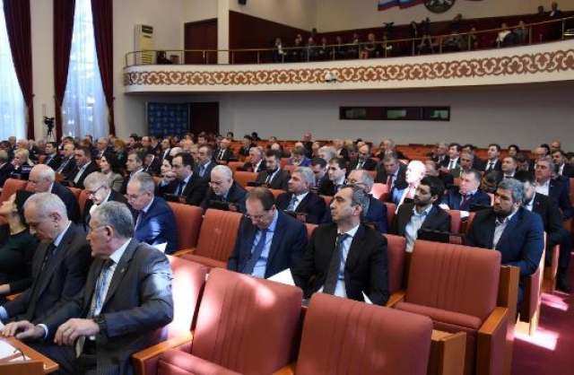 <i>В МВД заявили об уголовных делах в отношении 14 дагестанцев за участие в ВСУ</i>