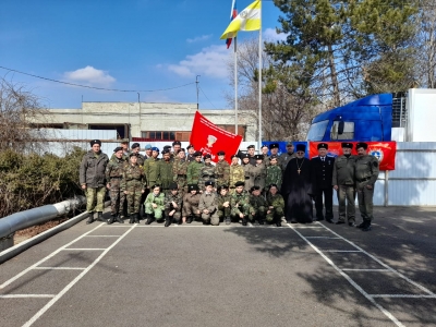 Учебные сборы казаков-кадетов проходят в посёлке Солнечнодольск