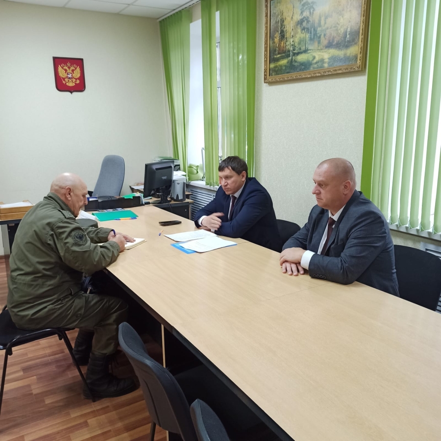 Глава миннаца Ставрополья провел личный прием в администрации Зеленокумска