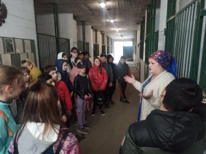 На экскурсии по этнографическому подворью «В гости к казакам» школьникам рассказали об удивительных традициях