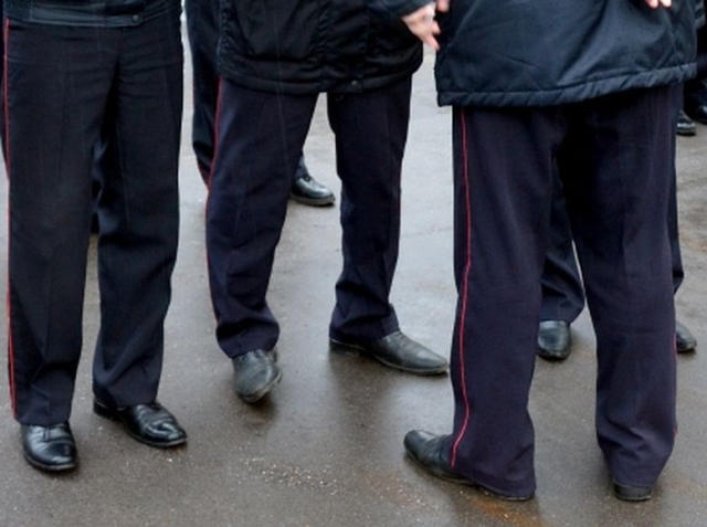 <i>На Ставрополье абьюзер полицейских осужден на год колонии</i>