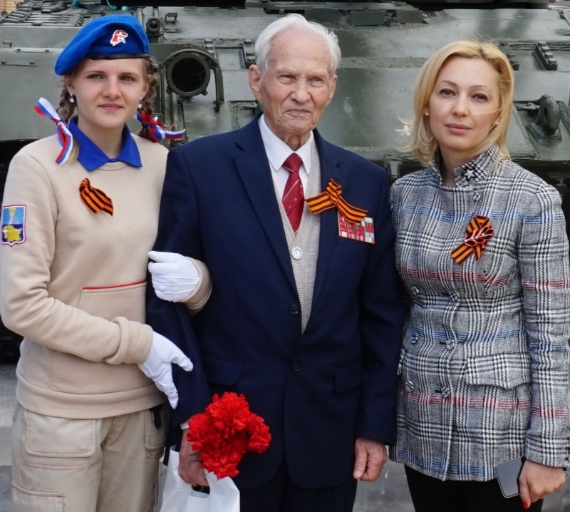Зампред Госдумы Ольга Тимофеева поздравила с юбилеем ставропольского ветерана