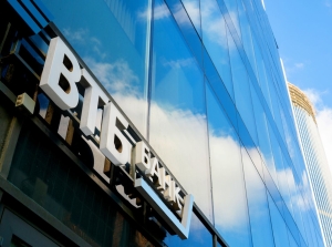 Чат-бот ВТБ получил три высших награды в рейтинге банковских сервисов