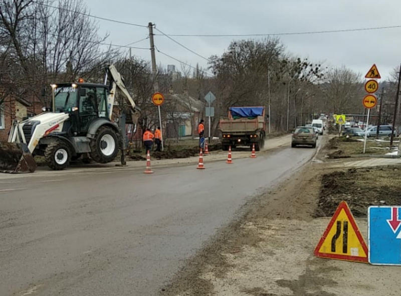 В Ставрополе продолжается ремонт дороги на улице Трунова