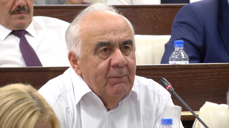 Главной причиной снятия послужил внутрипартийный раскол, считает Салых Хапчаев