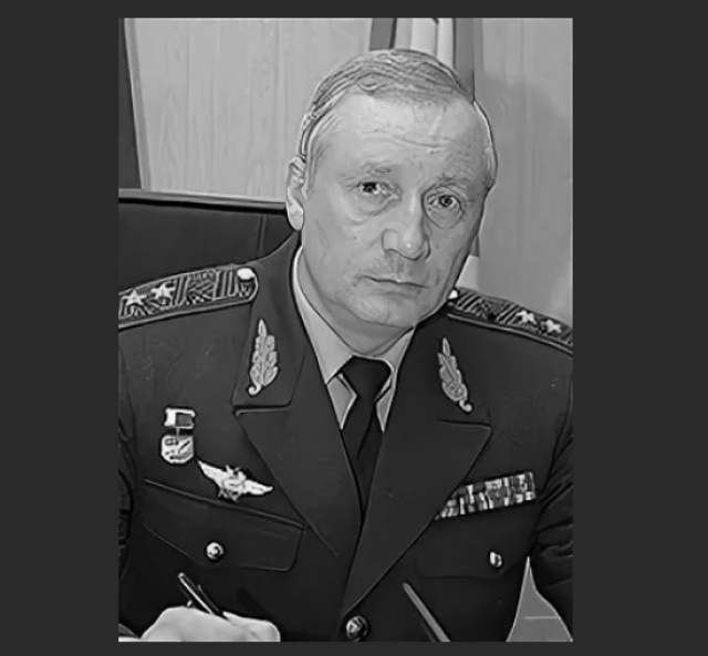 <i>BAZA: В Минводах найден погибшим экс-командующий 6-й армией ВВС Владимир Свиридов</i>