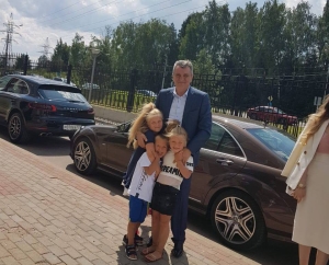 Глава Северной Осетии в День защиты детей показал счастливого дедушку