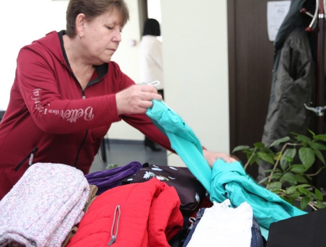 <i>В Ставрополе беженцев с Донбасса обеспечили зимней одеждой</i>