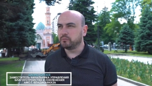 Во Владикавказе начали обновление тротуара перед Суннитской мечетью