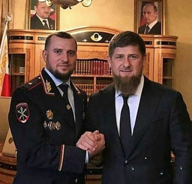 <i>Чеченский генерал назвал непоказным героизм российского народа</i>
