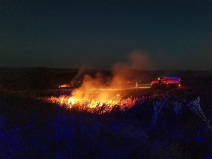 Пожар на Старомарьевском шоссе Ставрополя ликвидировали к часу ночи