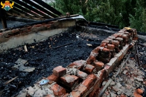 Кровлю дома по проспекту Имама Шамиля в Махачкале восстановят после пожара