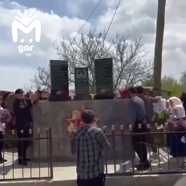 <i>В Дагестане отремонтировали разрушенный чиновниками памятник ВОВ</i>