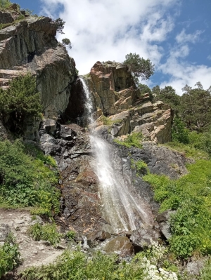 Маршрут проложен: до Баритового водопада Карачаево-Черкесии в сопровождении фактов, легенд и песен