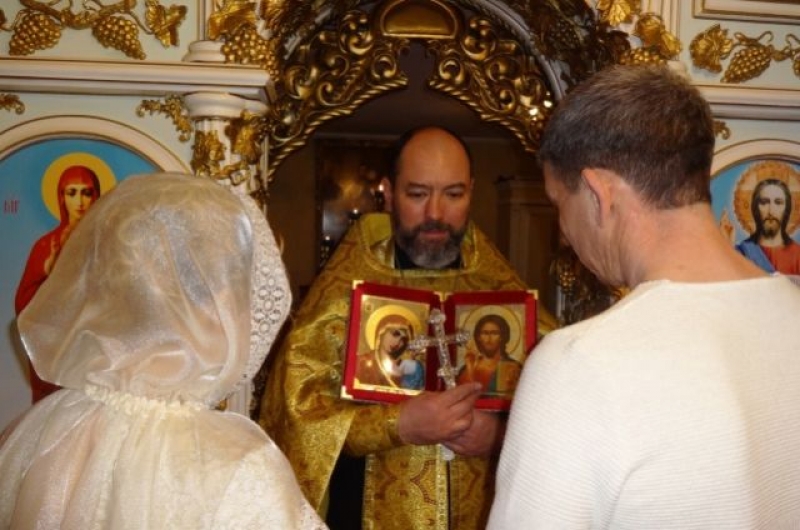 На Ставрополье в СИЗО прошли таинства крещения и венчания осужденных