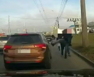 Житель Ставрополя выместил злость на автомобиле оппонента
