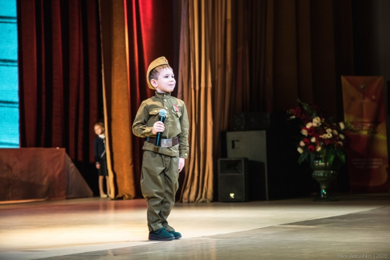 Самый юный участник - пятилетний Владимир Лапин