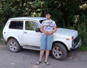 В Железноводске студент купил на личные средства «Ниву» для бойцов СВО
