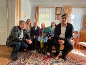 Президент России поздравил с 95-летним юбилеем долгожительницу из Минвод