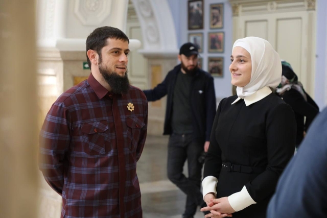 <i>Ахмед Дудаев отметил заслуги нового зампреда правительства Чечни на посту министра культуры</i>