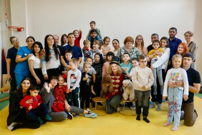 Азербайджанцы Пятигорска посетили с подарками детей из реабилитационного центра