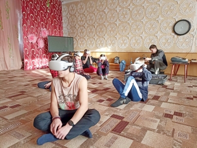 Ставропольские казаки привезли уникальные музейные экспонаты в реабилитационный центр детей в Антраците
