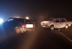 В Михайловске выезд на встречку и туман стали причиной аварии с участием двух ВАЗов