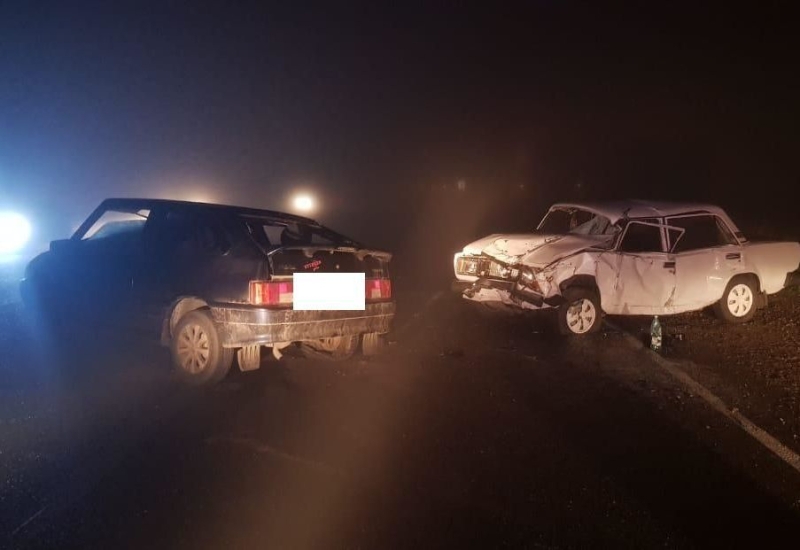 В Михайловске выезд на встречку и туман стали причиной аварии с участием двух ВАЗов