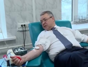 Глава Ставрополья в очередной раз стал донором крови. Видео