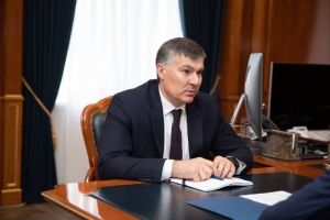 Темрезов поздравил мэра Карачаевского округа с вступлением в должность