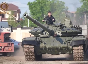 Глава Чечни сравнил комфорт модернизированного «денацификатора» Т-72 с Maybah