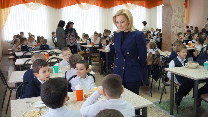 Ольга Тимофеева в гостях у гимназистов