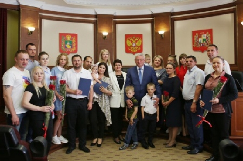Андрей Джатдоев тепло поздравил обладателей сертификатов со значимым событием