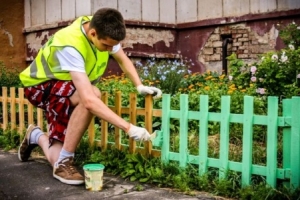 В первый месяц каникул в школьные ремонтные бригады Ставрополя пришли 250 подростков
