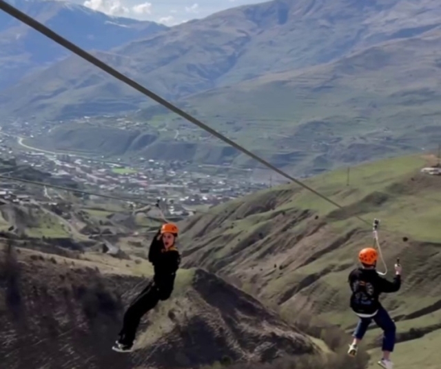 <i>В Северной Осетии в мае запустят новый экстремальный аттракцион – 700-метровый зиплайн</i>