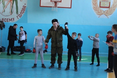 Казачата Ипатовского округа сразились за победу в соревнованиях по русскому кулачному бою