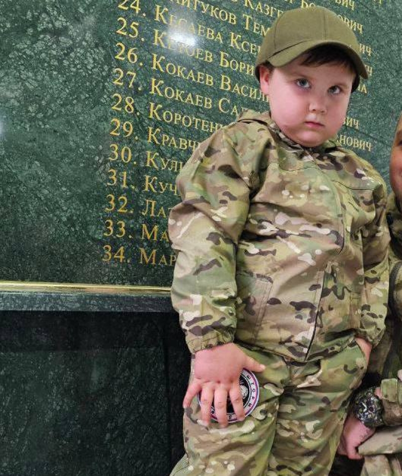 Сыну полка батальона «Шторм» Северной Осетии пошили военную форму