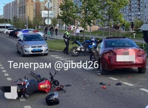 В Ставрополе 21-летнюю мотоциклистку от фатальных травм в ДТП спас шлем
