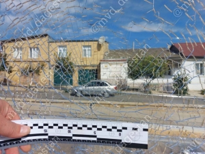 В Дербенте установили личность подростка-вандала со стеклянного моста