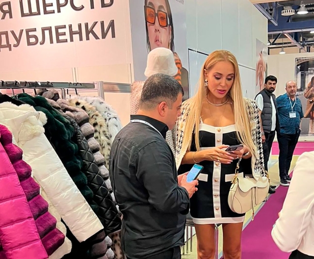 <i>Санкциям назло: Дизайнеры Ставрополья удивили модников на LeShow-2023</i>