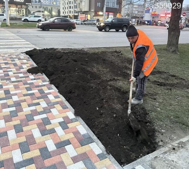 <i>На улице Ленина Ставрополя подрядчик завершает ремонт 300-метрового участка дороги</i>