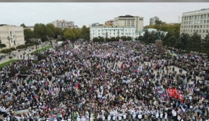 Участниками концерта-митинга в поддержку курса Владимира Путина стали более 30 тысяч дагестанцев