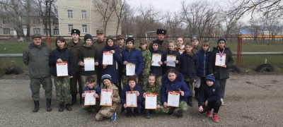 В селе Левокумское прошли спортивные военно-патриотические казачьи сборы