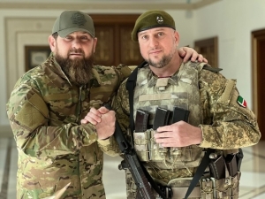 Командир полка «Ахмат» высмеял фейк о своей гибели на Украине